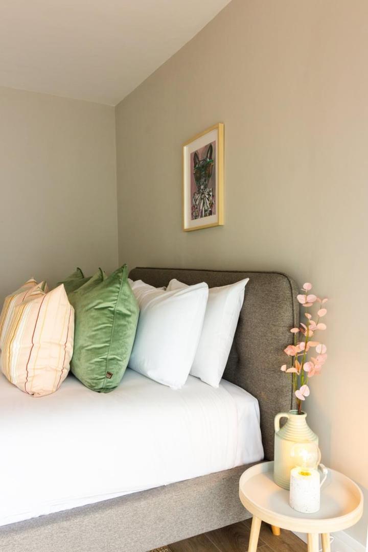 Guestready - Encantando O Apartamento 2Br No Newmarket Hall Dublin Eksteriør billede