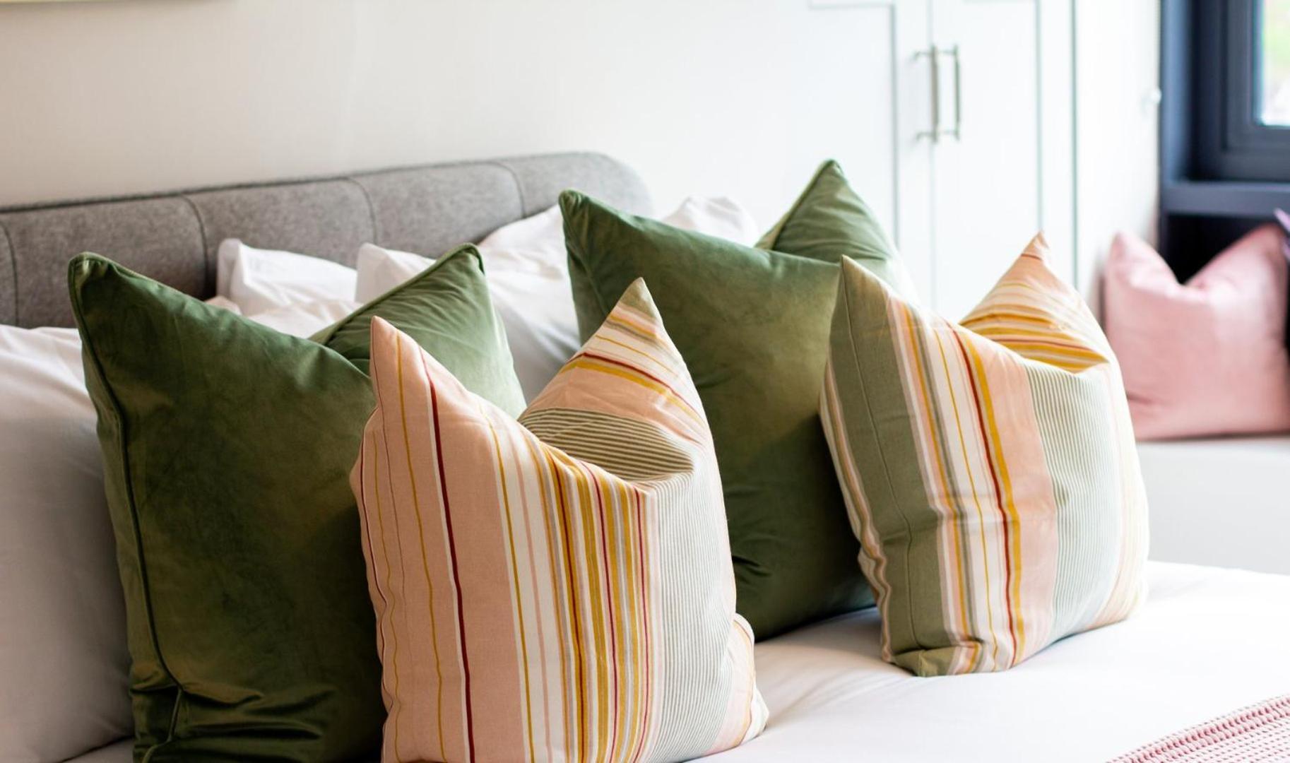 Guestready - Encantando O Apartamento 2Br No Newmarket Hall Dublin Eksteriør billede